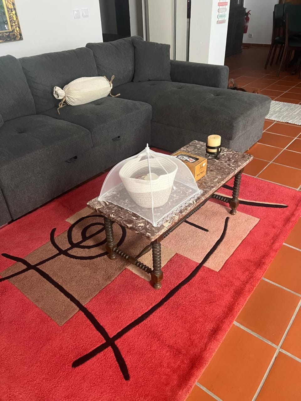 Living room, Seating area