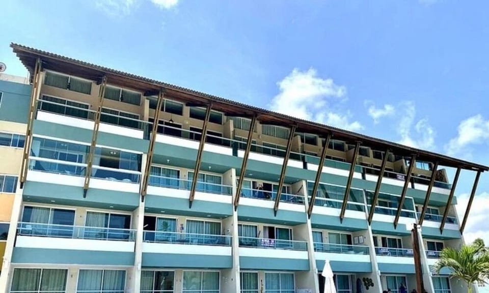 Villas do Atlântico - Flats a 100m da Praia Porto de Galinhas por Yolo House in Ipojuca