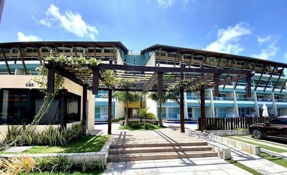 Villas do Atlântico - Flats a 100m da Praia Porto de Galinhas por Yolo House in Ipojuca
