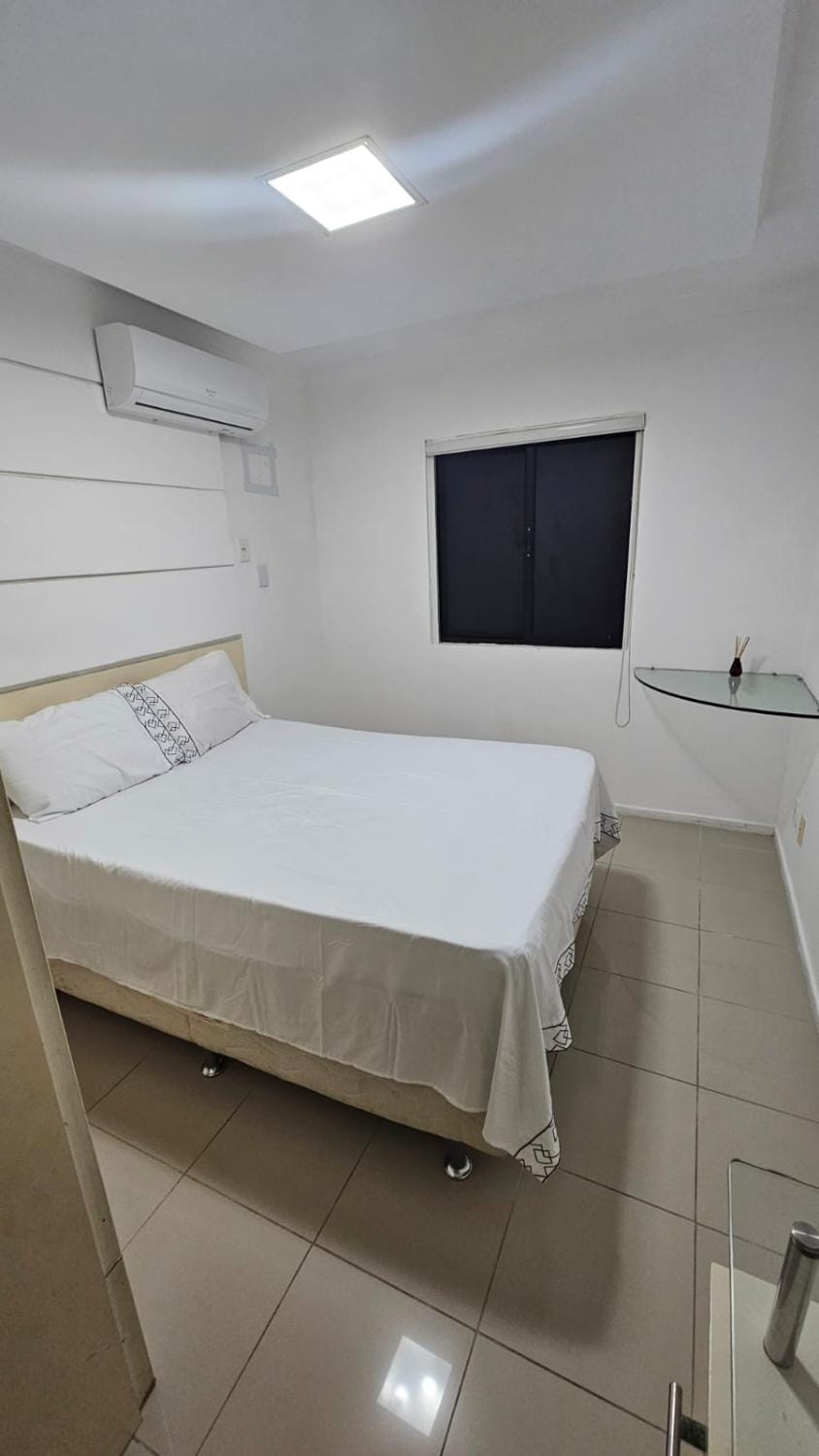 Bed, Photo of the whole room, Bedroom, air conditioner