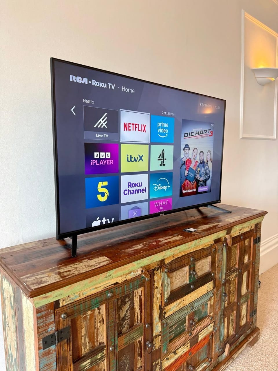 Communal lounge/ TV room, TV and multimedia