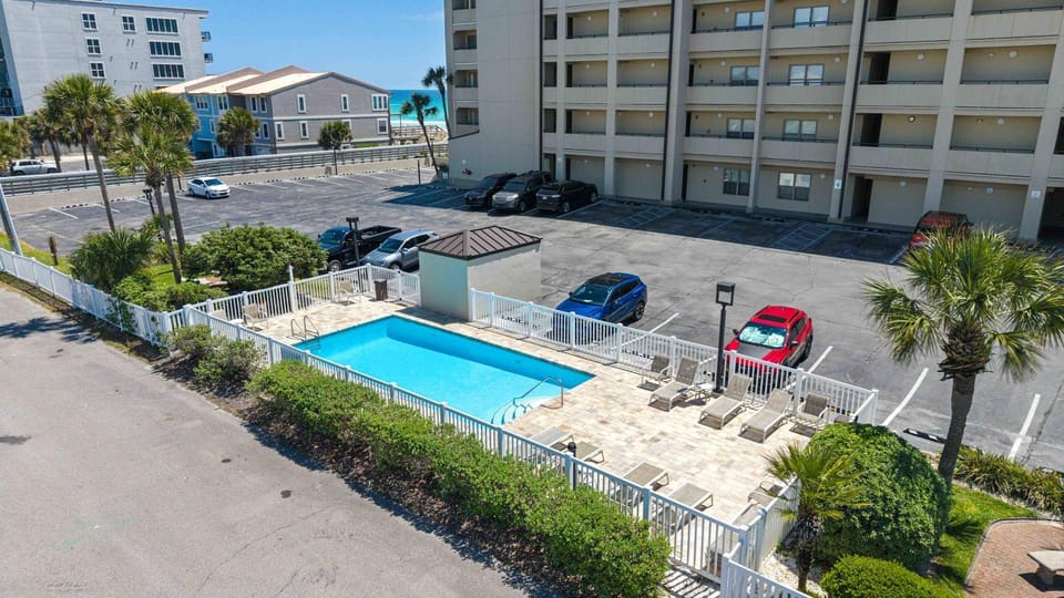 Emerald Towers West 5000 House in Okaloosa Island