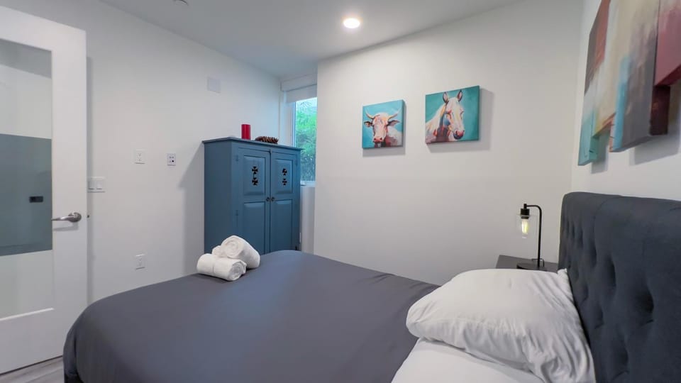 Hollywood Vacation Apartments Capsule hotel in Hollywood