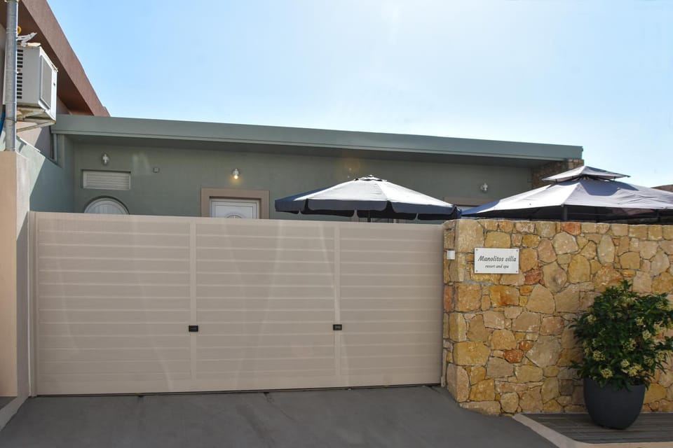 Manolitos Villa resort and spa House in Crete
