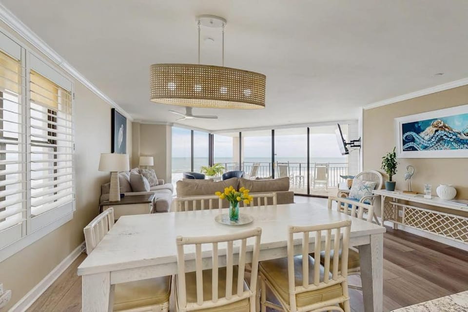 Surfmaster by the Sea 208 Apartment in Garden City