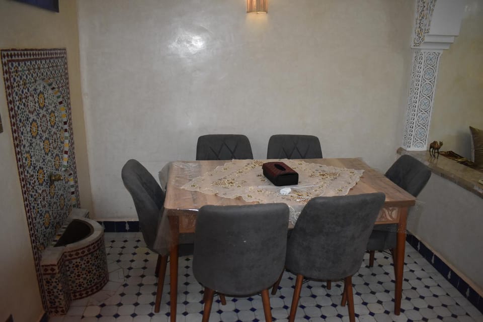 Decorative detail, Seating area