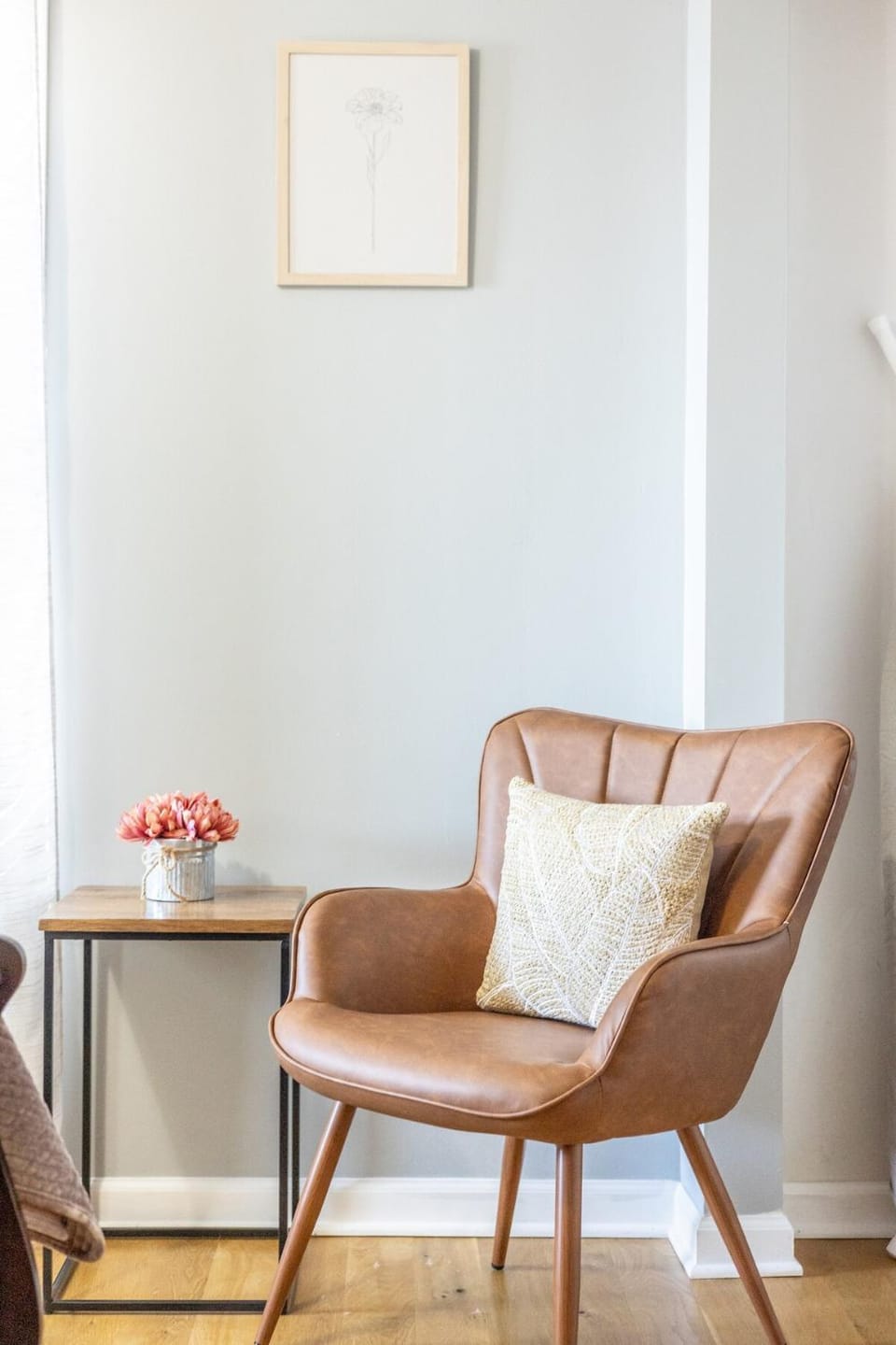 Seating area, Bedroom