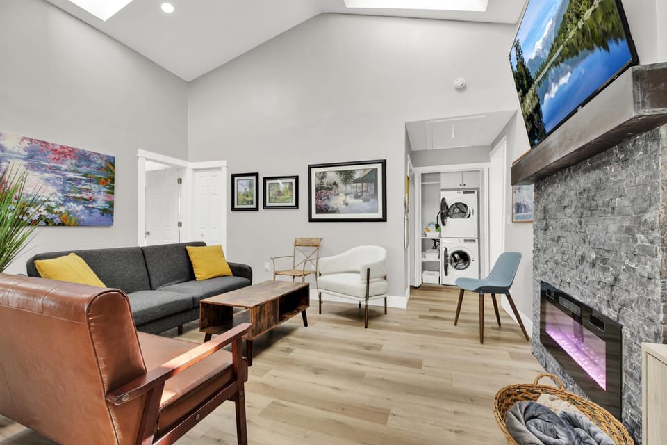 Living room, fireplace