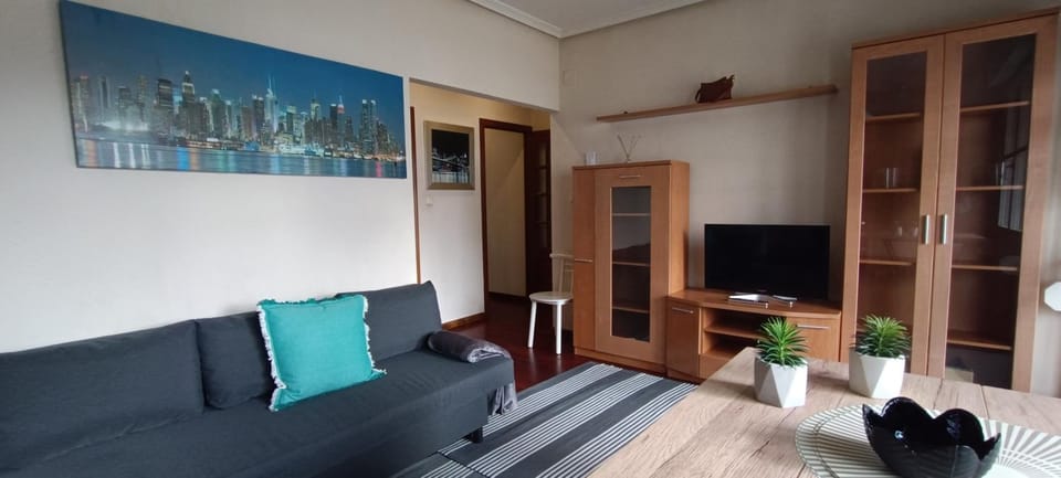 Terraza Centro Ciudad - Parking Vigilado 24h Apartment in Aviles