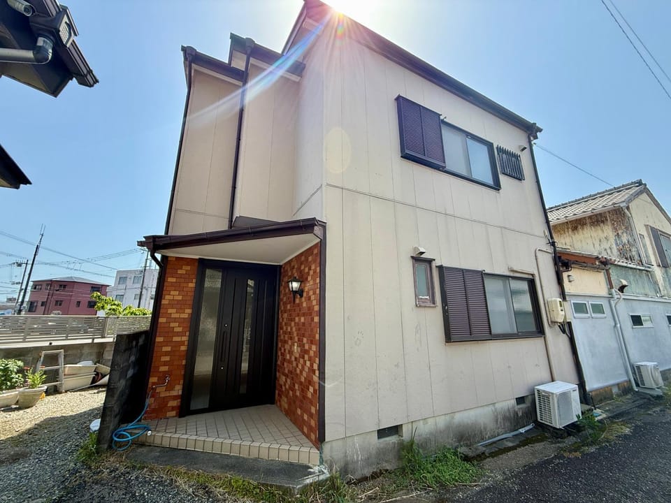 Property building, Facade/entrance
