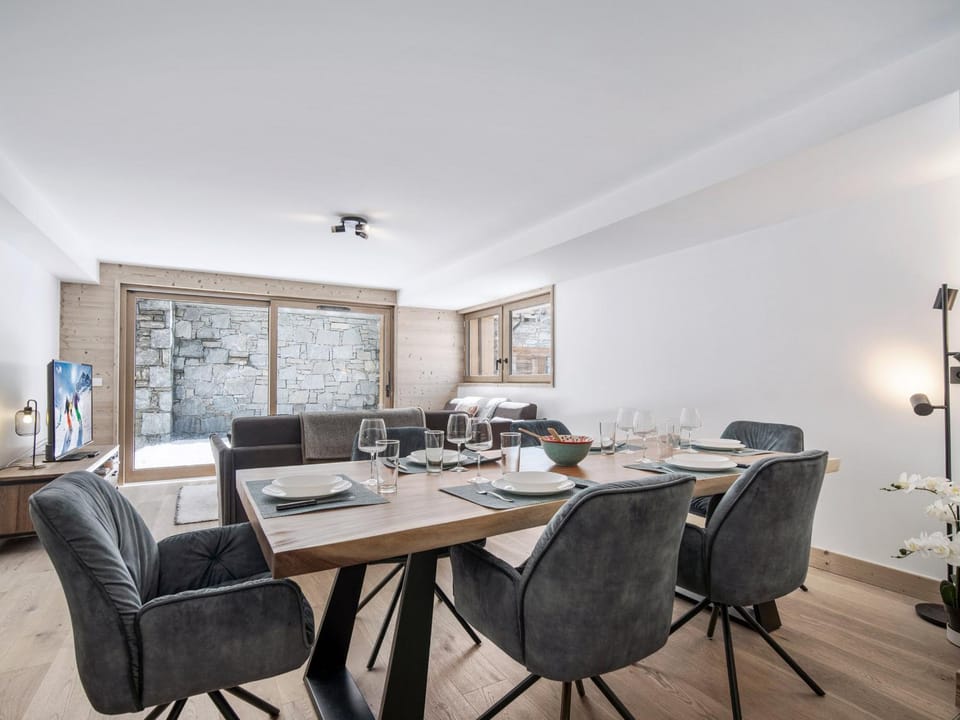 Appartement neuf proche pistes - 3 Vallées, parking inclus - FR-1-570-67 Apartment in Les Allues