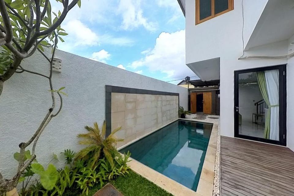 Garden, Swimming pool