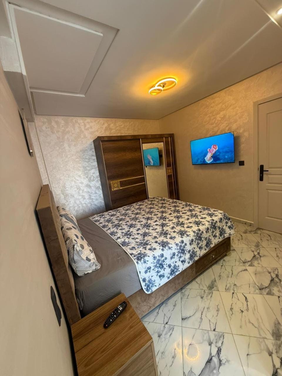 Appartement moderne, clim, Wi-Fi, parking à Tanger Apartment in Tangier
