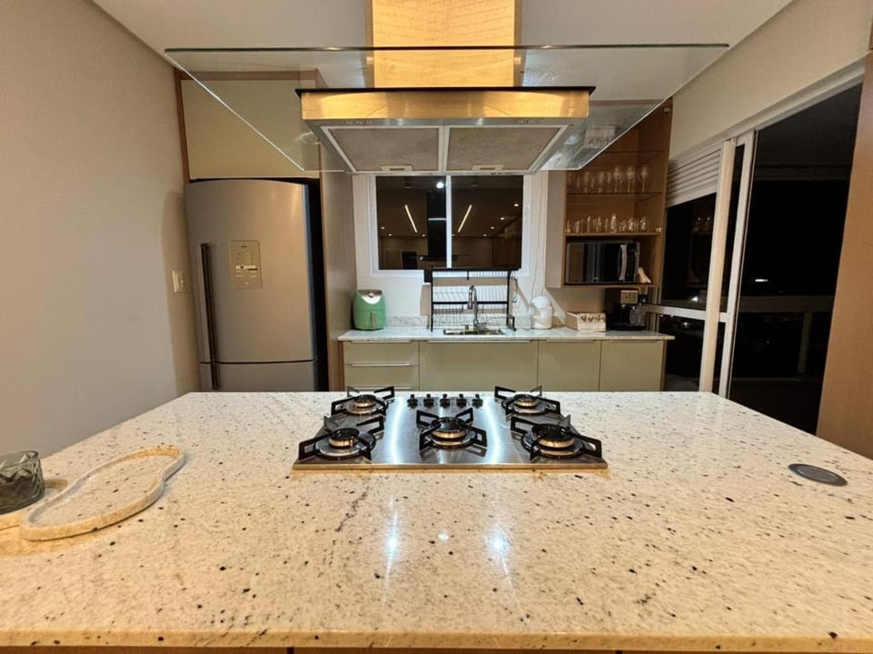 microwave, minibar, stove, kitchen