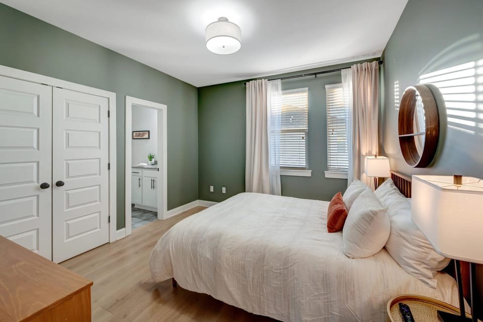 Live Your Nashville Dream 10 Min to Broadway House in Nashville
