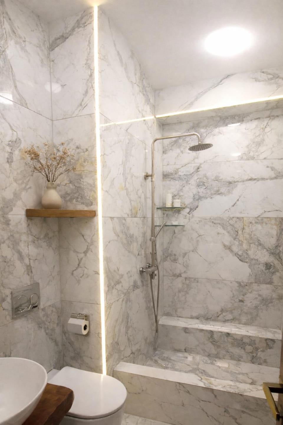 Shower, Toilet, Bathroom