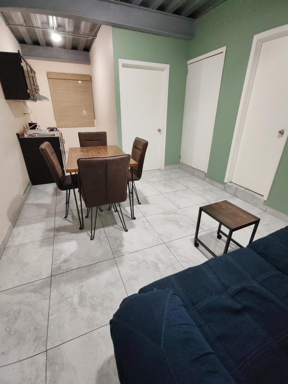 Kitchen or kitchenette, Seating area, Dining area