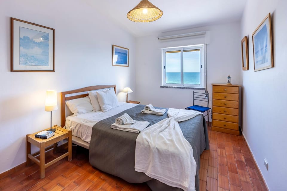 incredible view- T1 Salema Apartment in Faro District