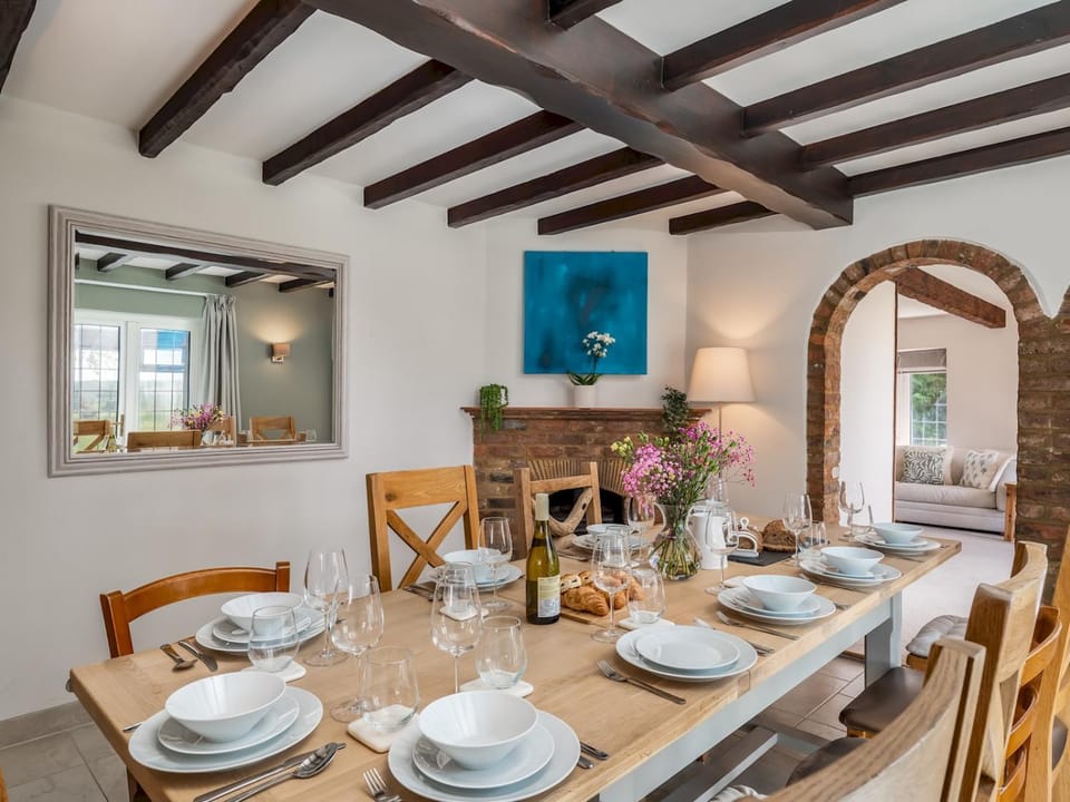 Living room, Food and drinks, Other, Seating area, Dining area, Food