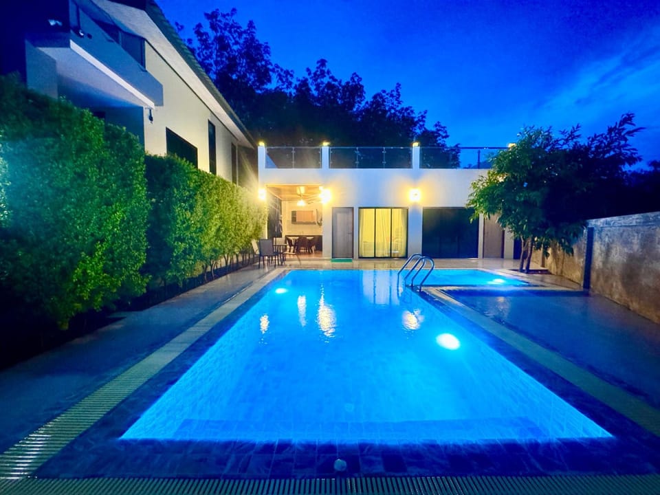 Property building, Night, Pool view, Swimming pool