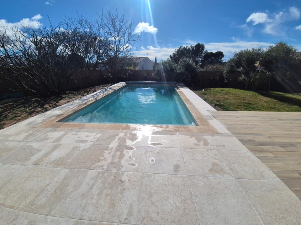 Villa neuve avec piscine,Jacuzzi aux portes du Verdon Villa in Aups