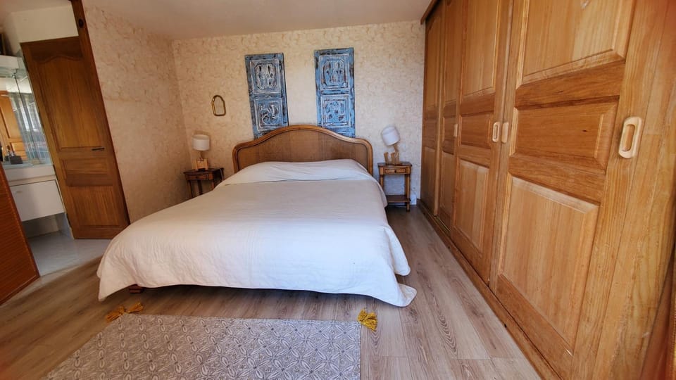 Lou Caliandro House in Nouvelle-Aquitaine