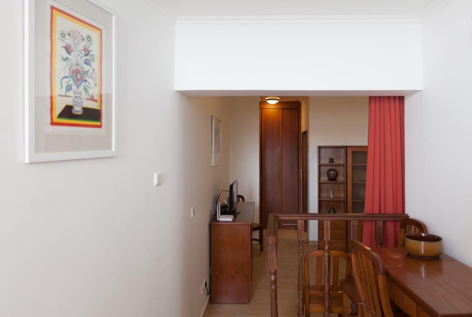 FLH Ericeira Minimalist Studio Apartment in Ericeira