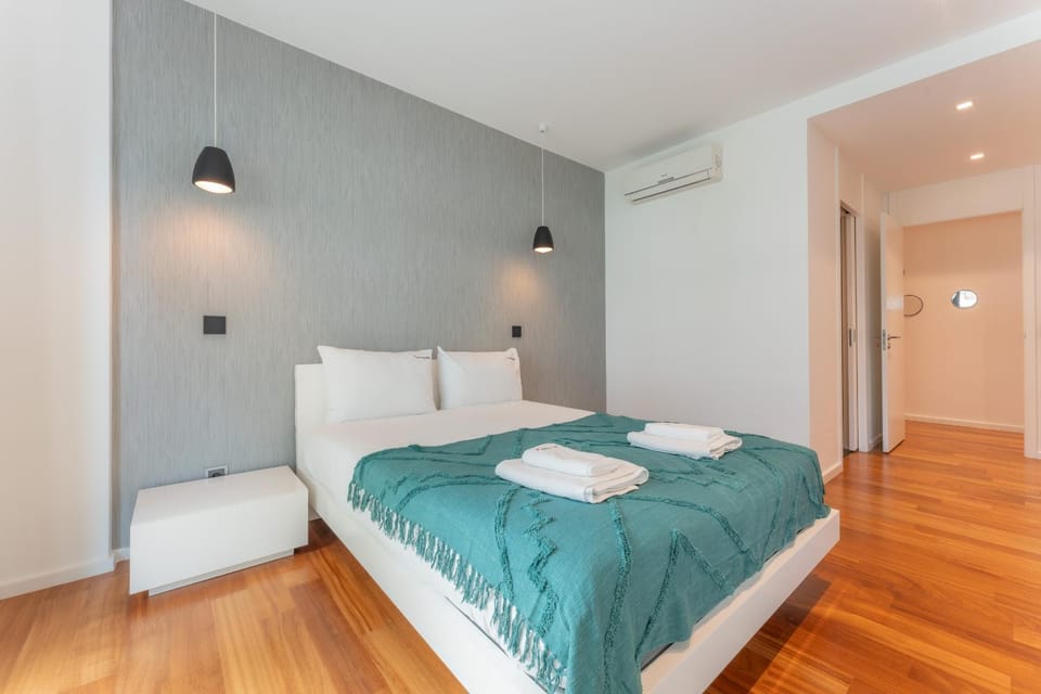 FLH Funchal Elegant Apartment with Pool & Balcony Apartment in Funchal