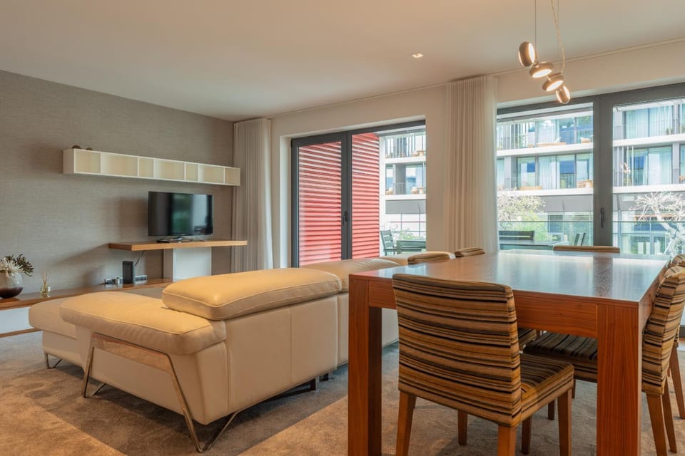 FLH Funchal Elegant Apartment with Pool & Balcony Apartment in Funchal