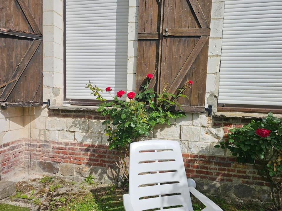 Les Roses du Souvenir House in Hauts-de-France