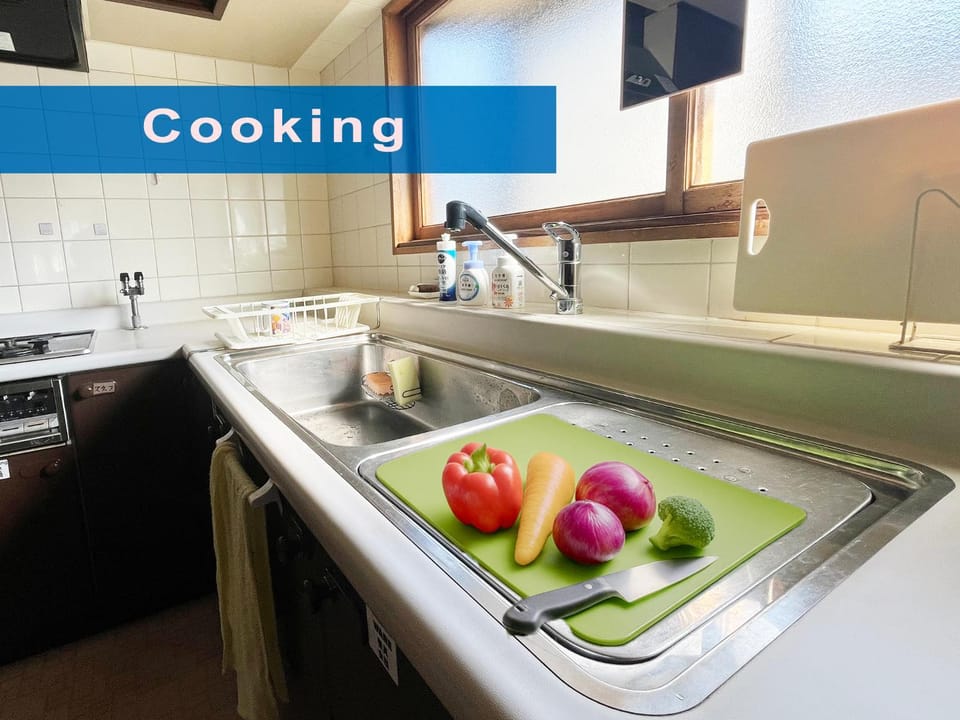 Kitchen or kitchenette, kitchen