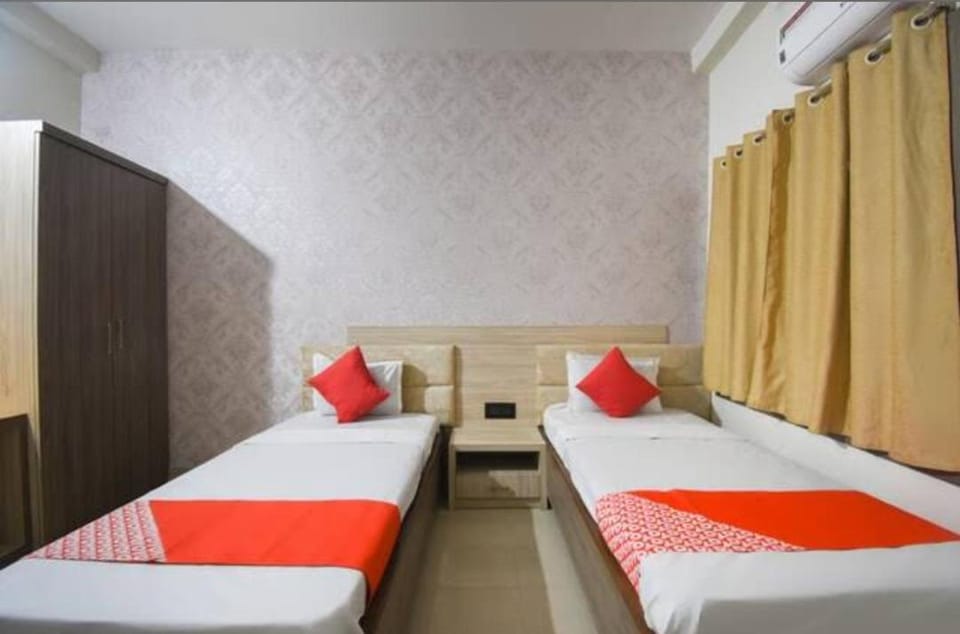 Hotel Eden Park Hotel in West Bengal