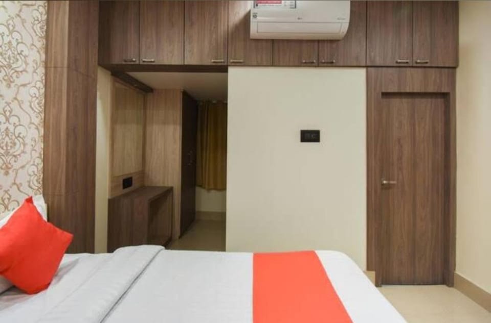 Hotel Eden Park Hotel in West Bengal