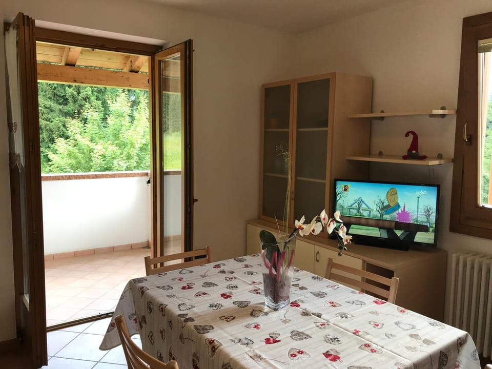 Dining area, kitchen, kitchen