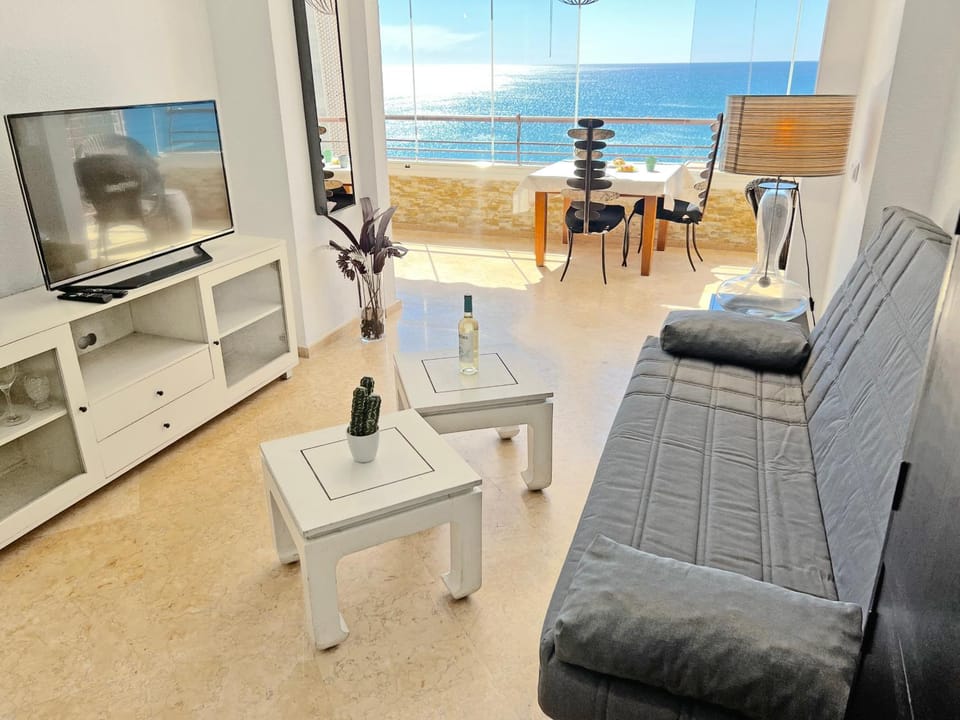 Natural landscape, TV and multimedia, Living room, Seating area, Dining area, Sea view