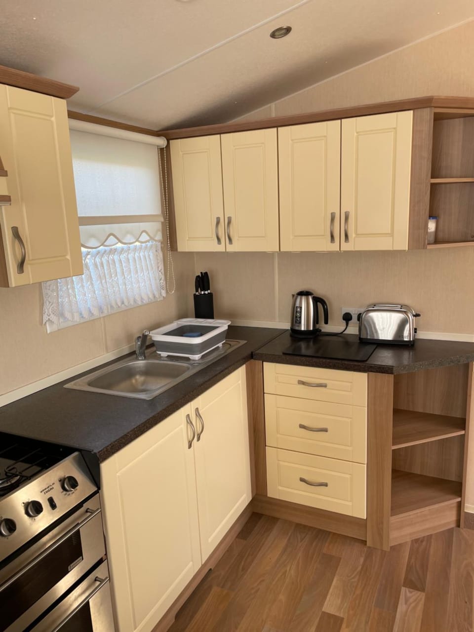 Caravan 29R on Happy Days Caravan Park Apartment in Towyn