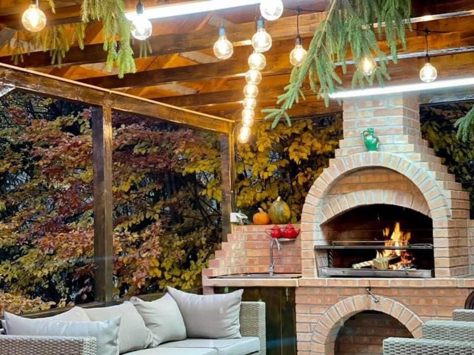 Montesse Chalet- La noi la munte Chalet in Cluj County