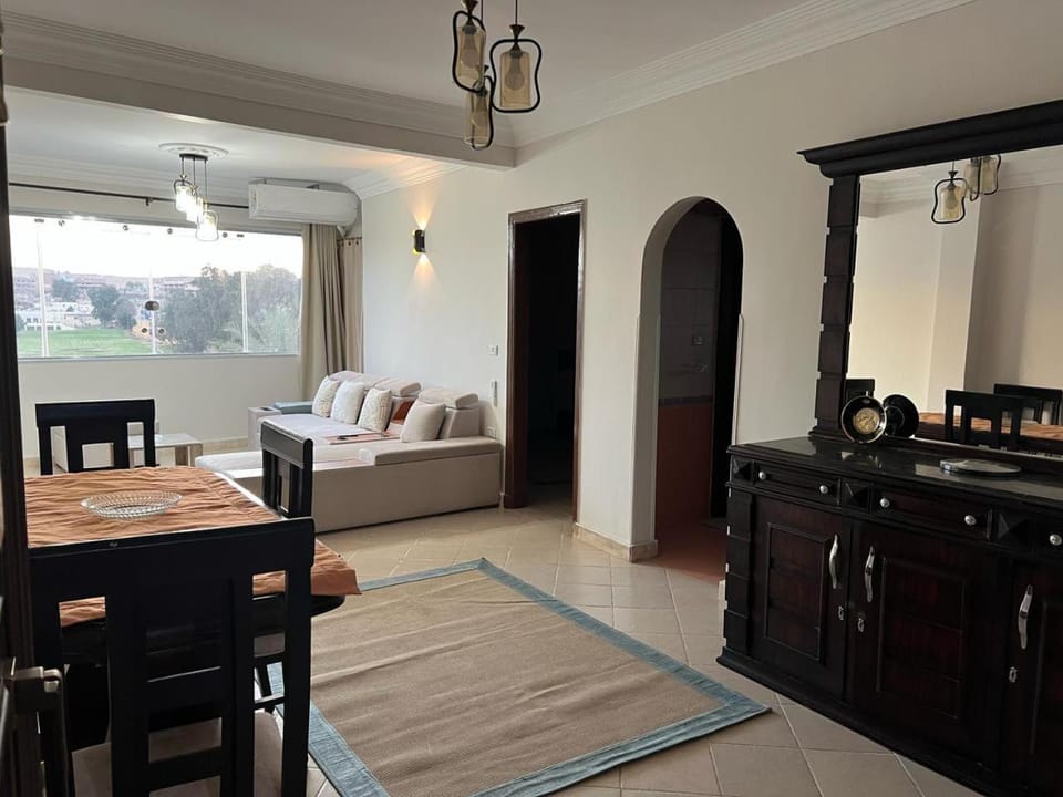 Nazlet Elsaman Alharam Apartment in Egypt