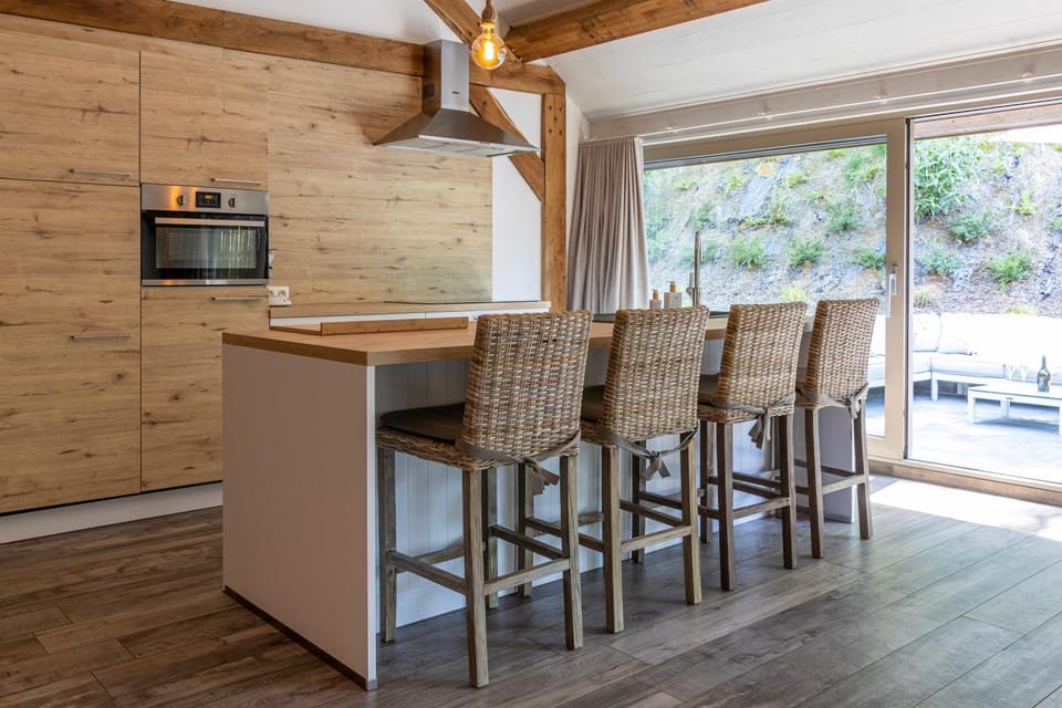 Kitchen or kitchenette, kitchen