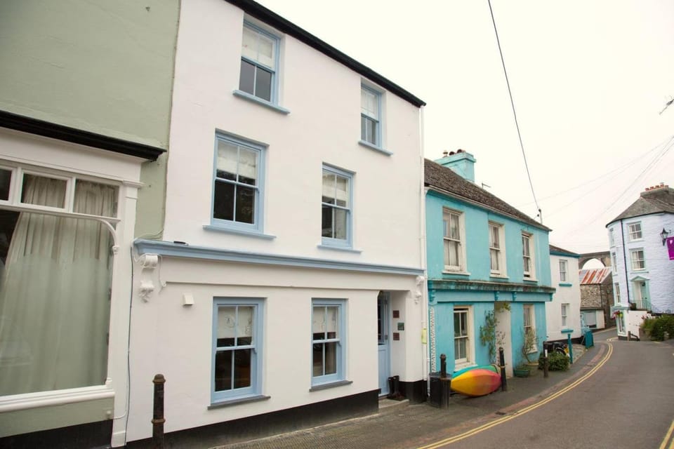 Property building, Street view