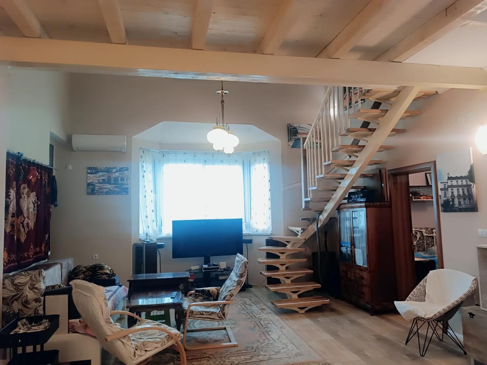 Villa built by western comfort standards Villa in Serbia