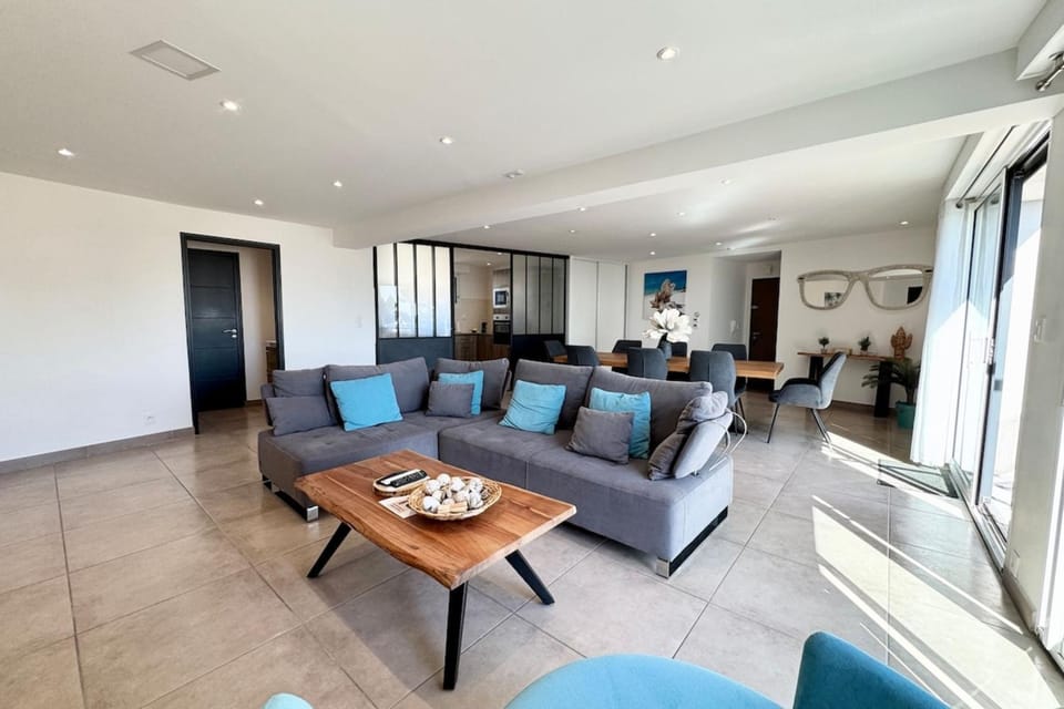 Spacieux T3 - Vue mer 180 Apartment in Clohars-Carnoët