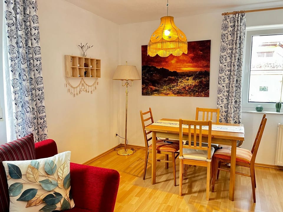 Living room, Dining area