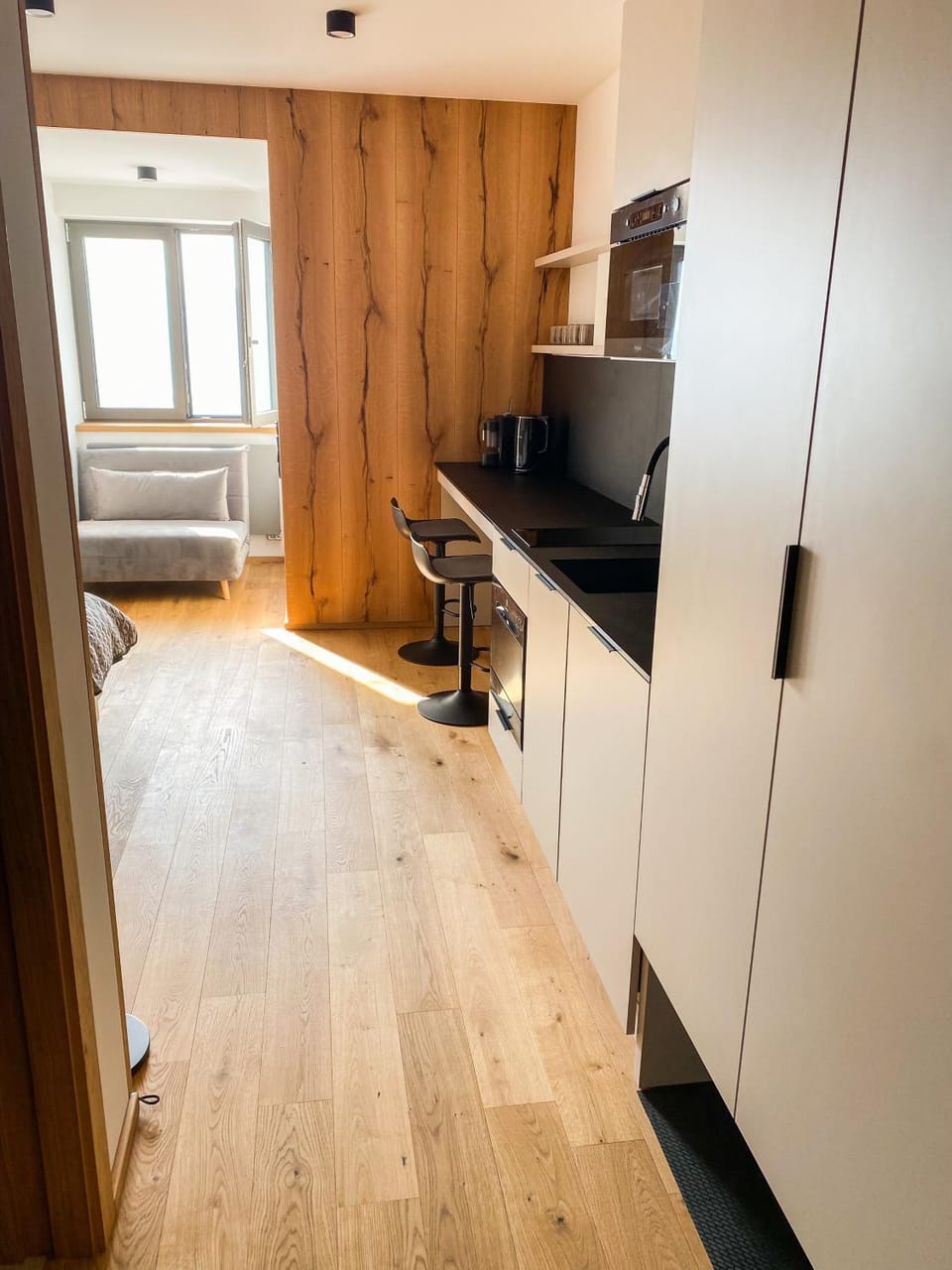 Kitchen or kitchenette, wardrobe