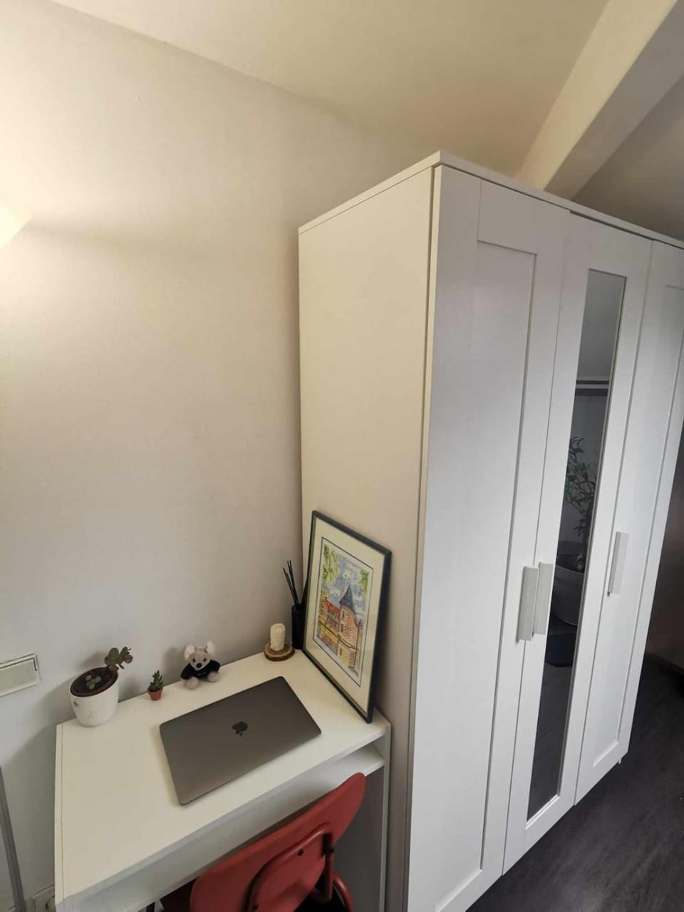 wardrobe
