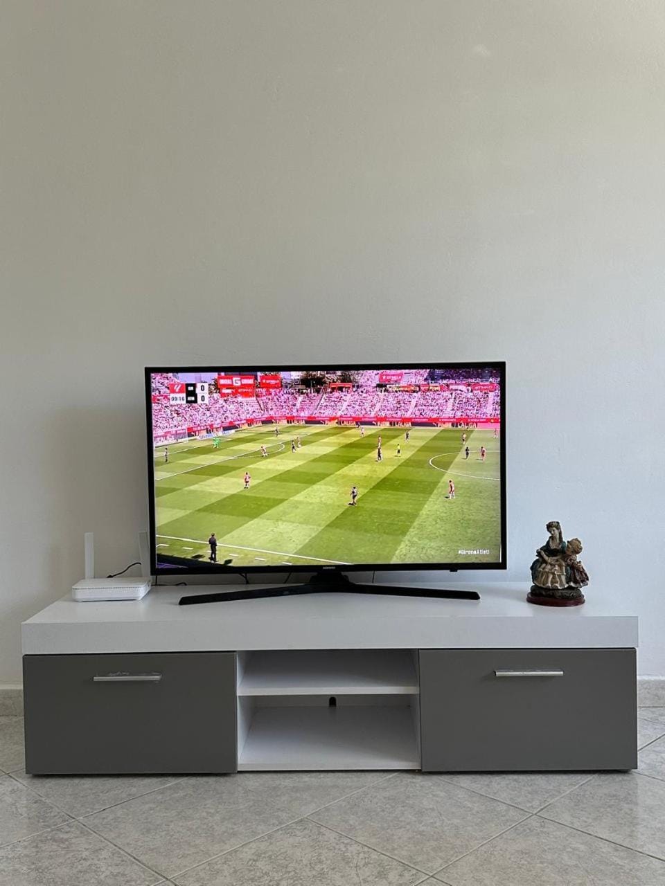 Communal lounge/ TV room, TV and multimedia