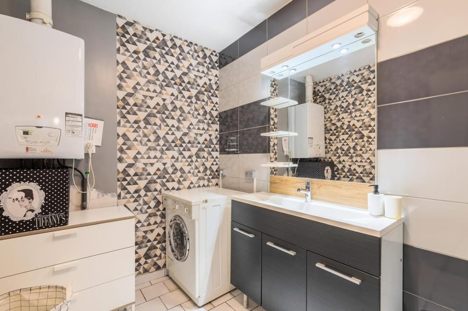 Grande maison 5 chambres charmante et confort à Roubaix - Idéal pour visite de la métropole House in Hauts-de-France