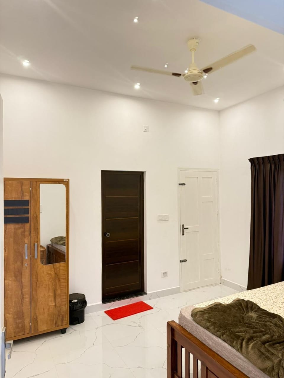 Bedroom, wardrobe