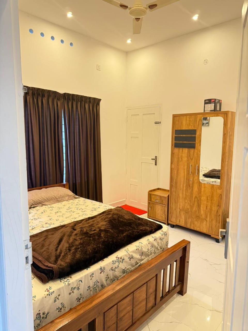 Bed, Photo of the whole room, Bedroom, wardrobe