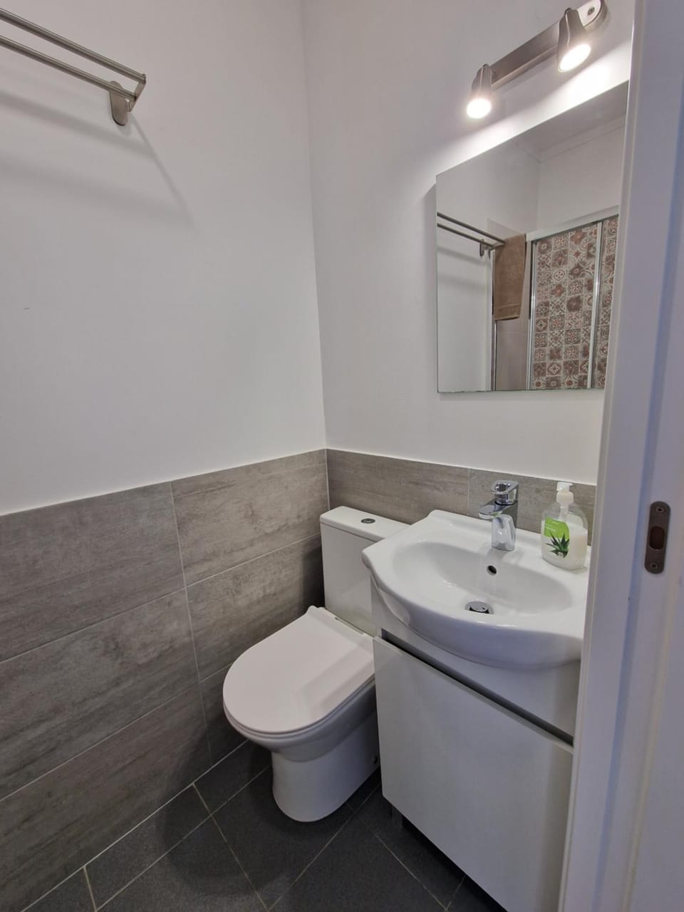 Toilet, Bathroom
